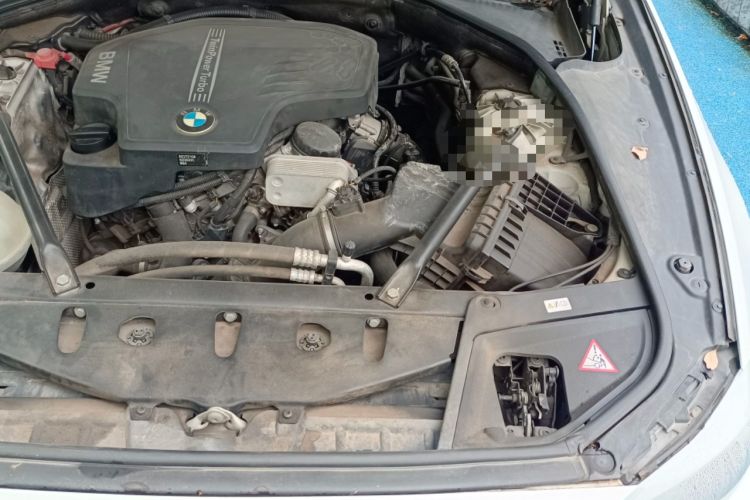 Used BMW 5 Series 2013 525Li Luxury Model Engine Bay Left