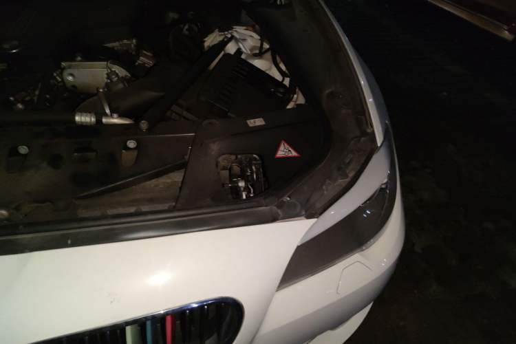Used BMW 5 Series 2013 520i Elegant Edition Engine Bay Left