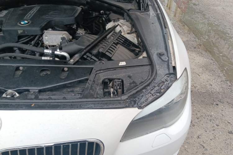 Used BMW 5 Series 2013 525Li Leading Model Engine Bay Left