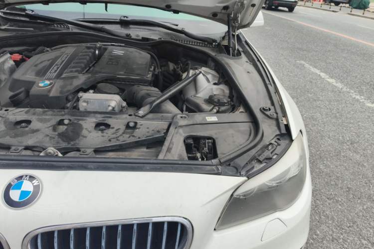 Used BMW 5 Series 2013 535Li Leading Model Engine Bay Left