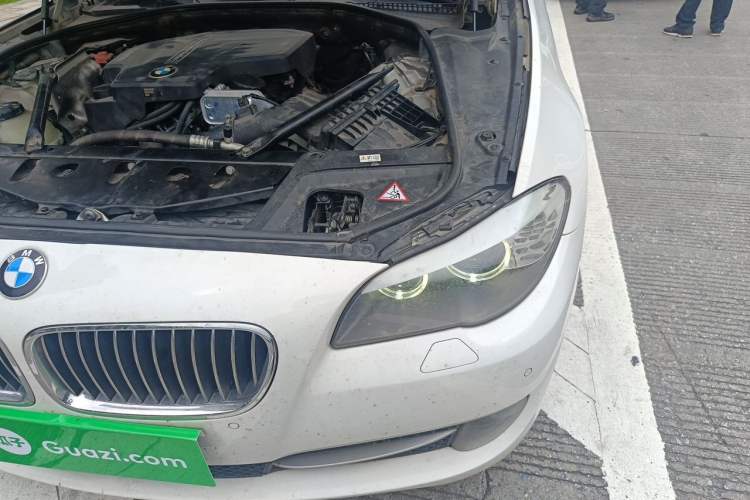 Used BMW 5 Series 2013 525Li Luxury Model Engine Bay Left