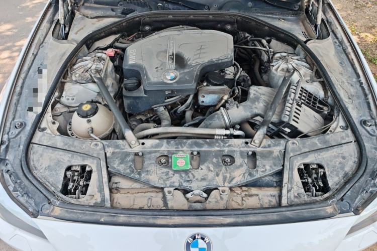 Used BMW 5 Series 2013 525Li Luxury Model Engine Bay