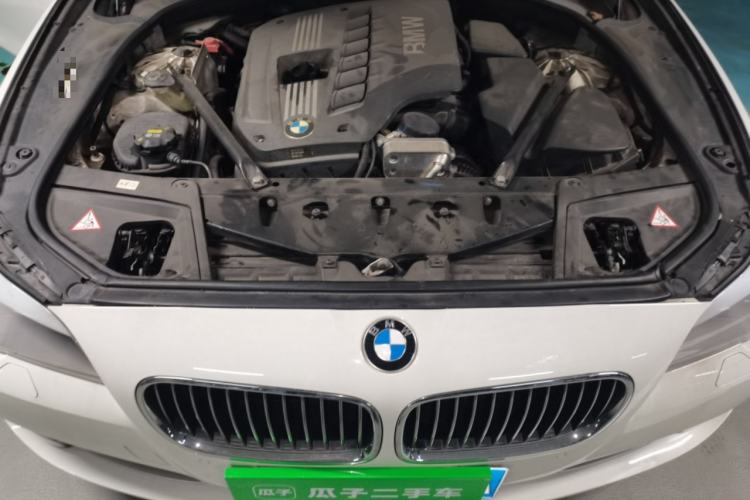 Used BMW 5 Series 2013 530Li Leading Model Engine Bay