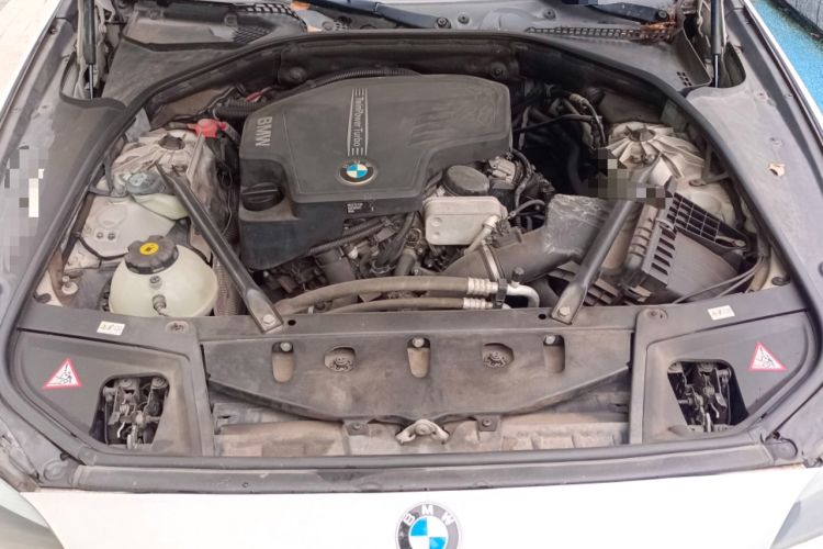 Used BMW 5 Series 2013 525Li Luxury Model Engine Bay