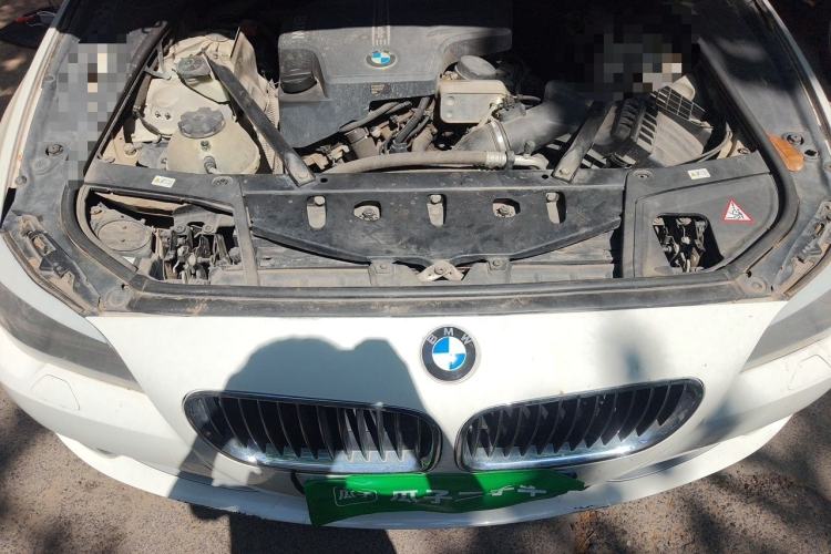 Used BMW 5 Series 2013 525Li Leading Model Engine Bay