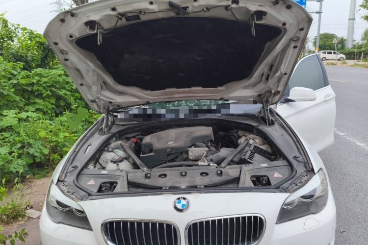 Used BMW 5 Series 2013 525Li Luxury Model Engine Bay