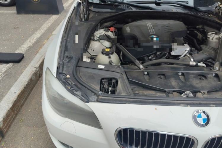 Used BMW 5 Series 2013 525Li Leading Model Engine Bay Right