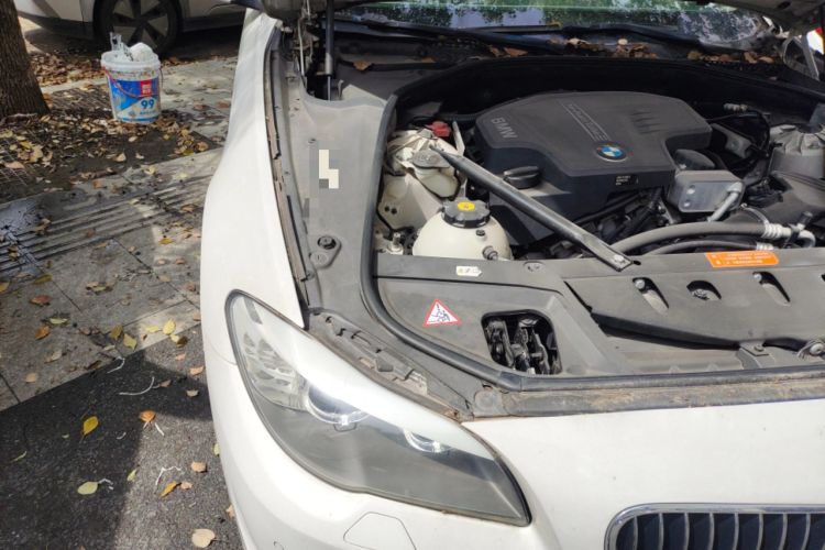 Used BMW 5 Series 2013 525Li Luxury Model Engine Bay Right