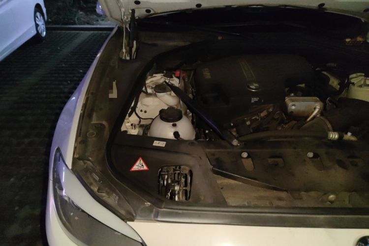 Used BMW 5 Series 2013 520i Elegant Edition Engine Bay Right