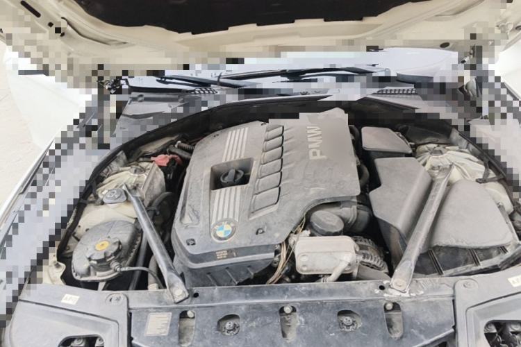 Used BMW 5 Series 2013 530Li Leading Model Engine Bay