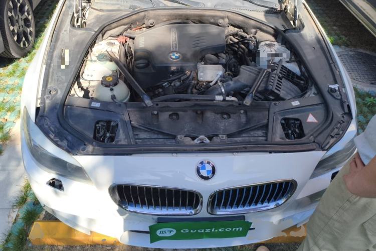 Used BMW 5 Series 2013 520Li Elegant Edition Engine Bay