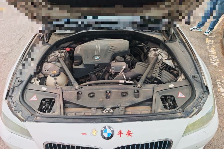 Used BMW 5 Series 2013 525Li Leading Model Engine Bay