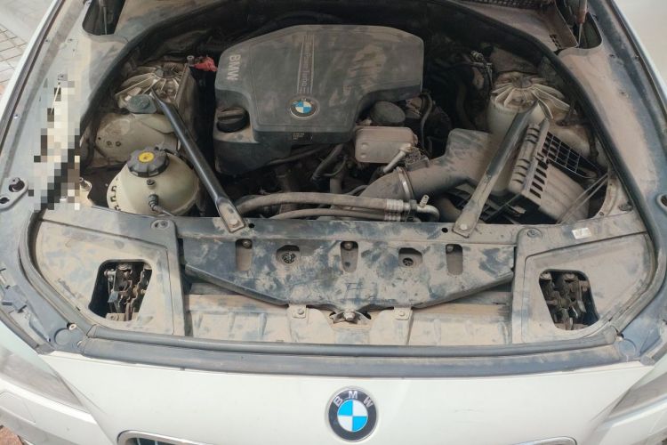 Used BMW 5 Series 2013 525Li Luxury Model Engine Bay