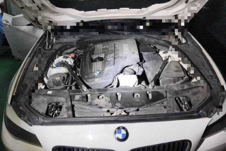 Used BMW 5 Series 2013 530Li Leading Model Engine Bay
