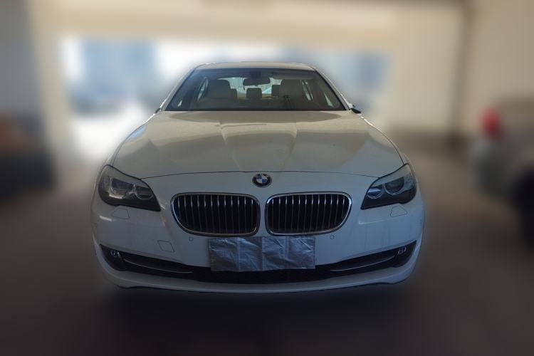 Used BMW 5 Series 2013 525Li Luxury Model Front