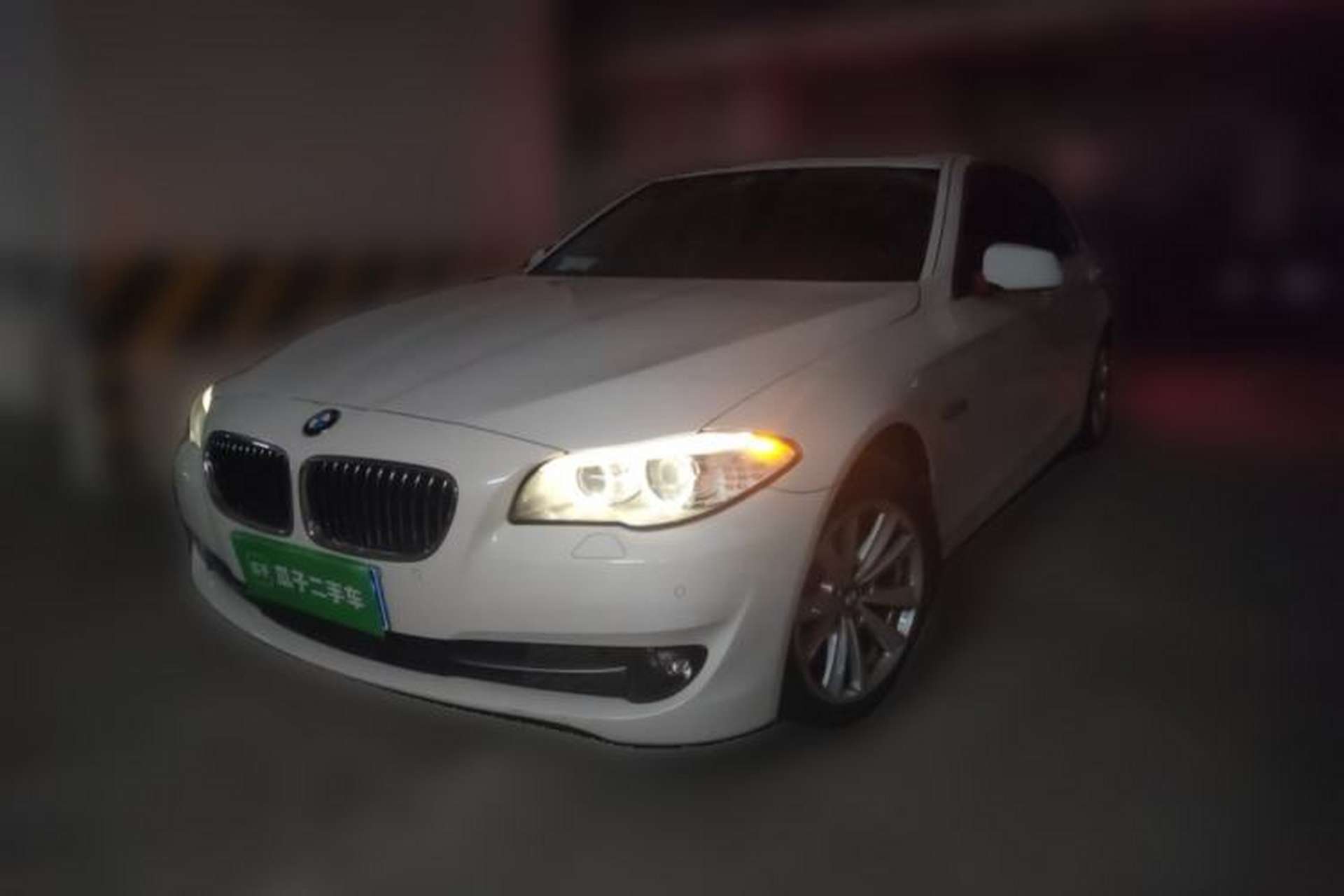 Used BMW 5 Series 2013 520Li Elegant Edition Front Left 45 Deg