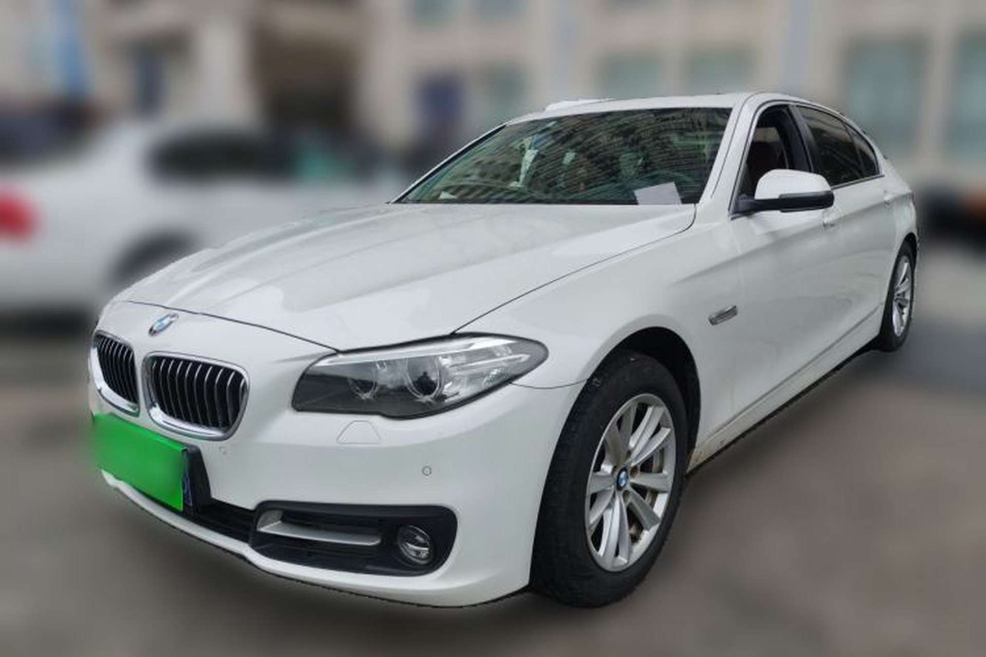 Used BMW 5 Series 2013 520Li Elegant Edition Front Left 45 Deg