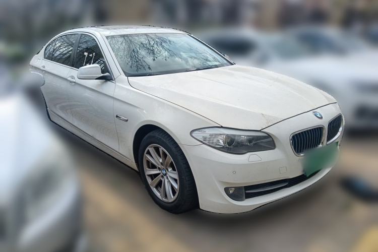 Used BMW 5 Series 2013 525Li Luxury Model Front Right 45 Deg