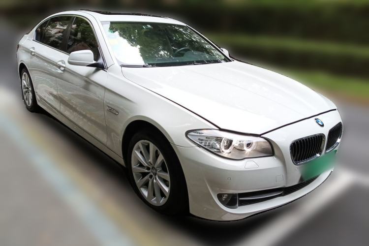 Used BMW 5 Series 2013 530Li Leading Model Front Right 45 Deg
