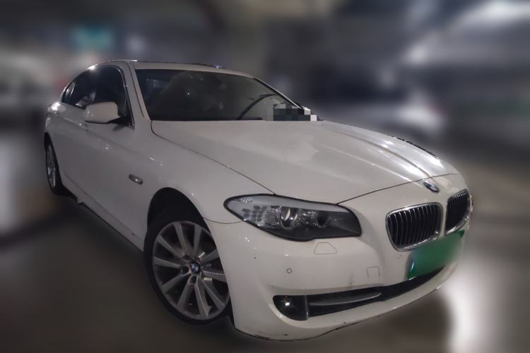 Used BMW 5 Series 2013 530Li Leading Model Front Right 45 Deg