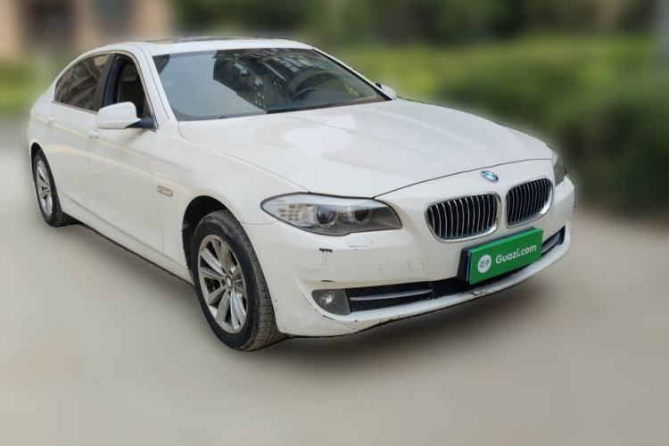 Used BMW 5 Series 2013 525Li Leading Model Front Right 45 Deg