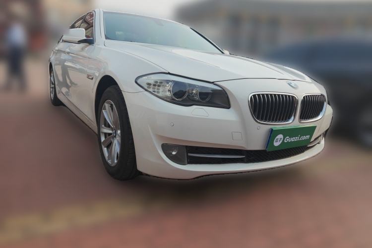 Used BMW 5 Series 2013 520Li Elegant Edition Front Right 45 Deg