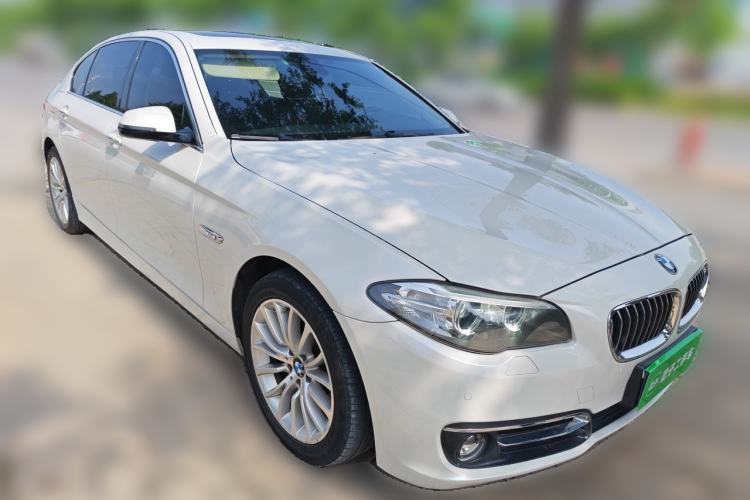Used BMW 5 Series 2013 525Li Leading Model Front Right 45 Deg