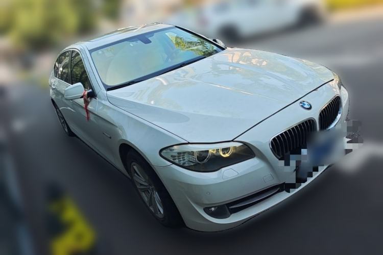 Used BMW 5 Series 2013 525Li Leading Model Front Right 45 Deg