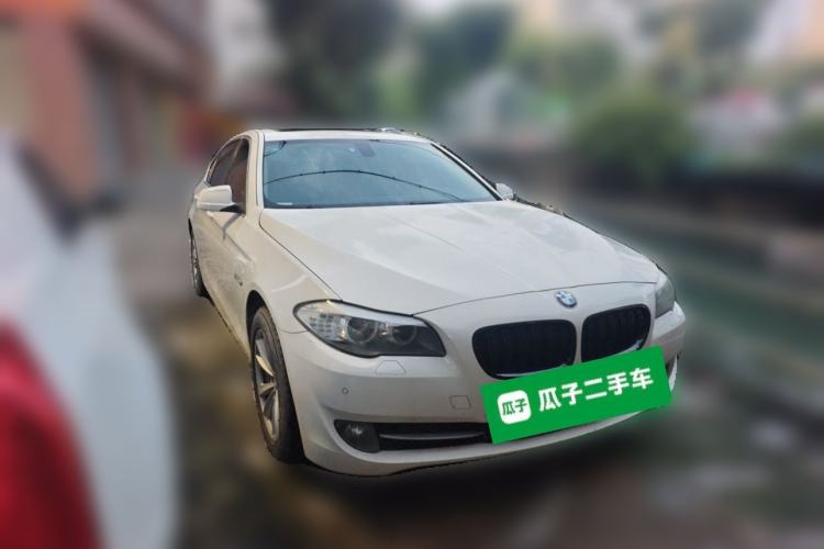 Used BMW 5 Series 2013 520Li Elegant Edition Front Right 45 Deg