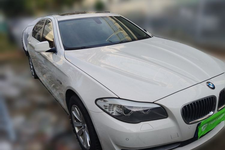 Used BMW 5 Series 2013 525Li Leading Model Front Right 45 Deg