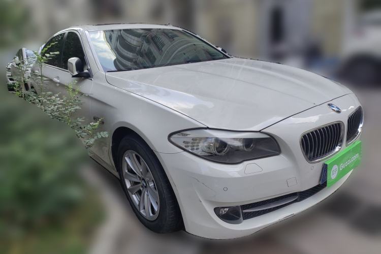 Used BMW 5 Series 2013 525Li Leading Model Front Right 45 Deg