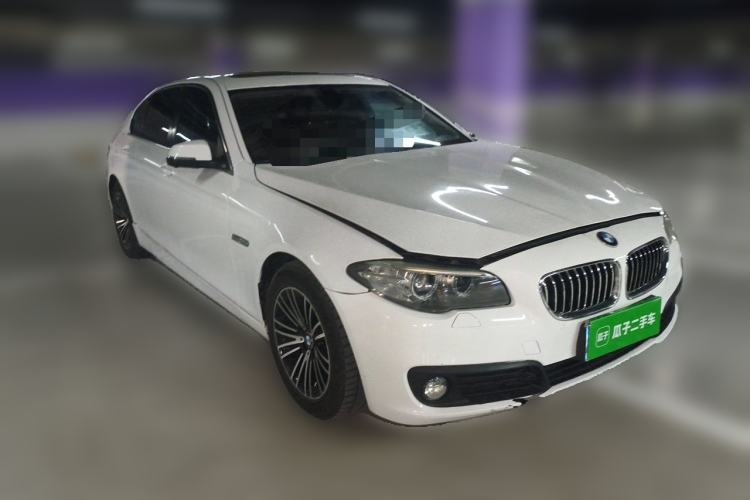 Used BMW 5 Series 2013 525Li Leading Model Front Right 45 Deg