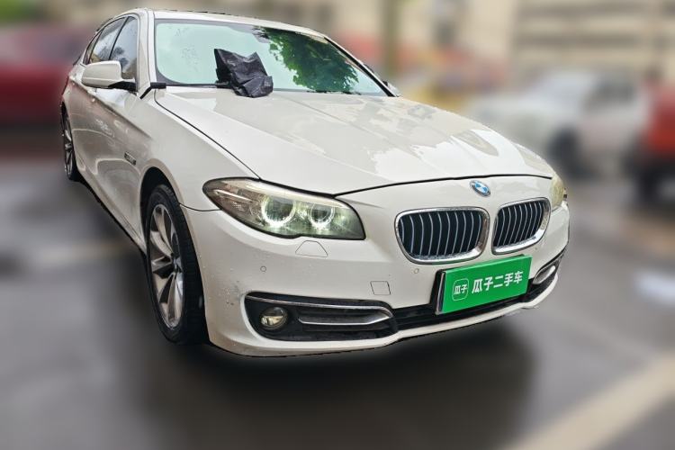 Used BMW 5 Series 2013 525Li Leading Model Front Right 45 Deg