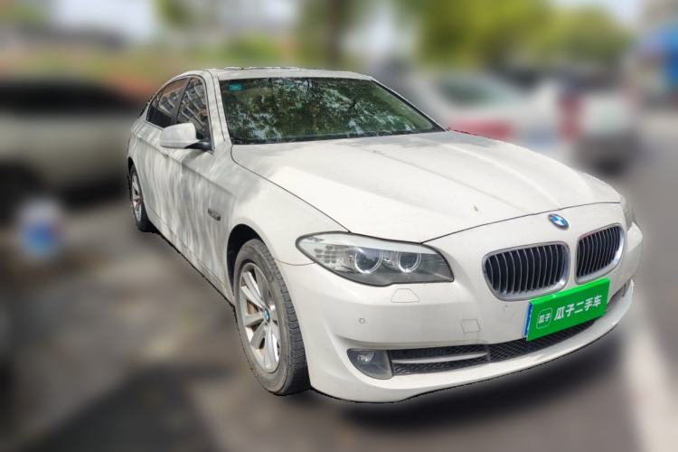 Used BMW 5 Series 2013 525Li Luxury Model Front Right 45 Deg
