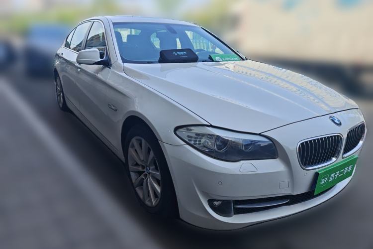 Used BMW 5 Series 2013 530Li Leading Model Front Right 45 Deg