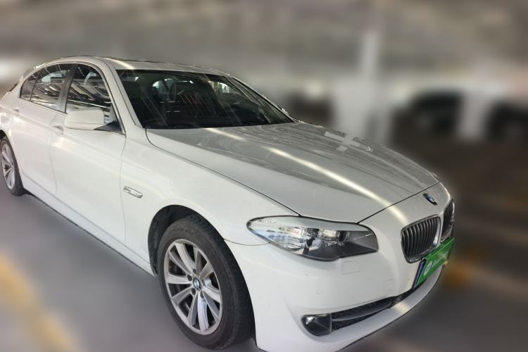 Used BMW 5 Series 2013 520i Elegant Edition Front Right 45 Deg