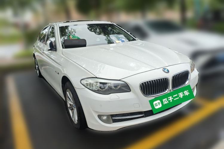 Used BMW 5 Series 2013 525Li Leading Model Front Right 45 Deg