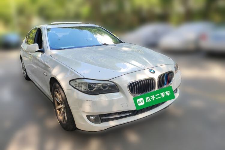 Used BMW 5 Series 2013 525Li Luxury Model Front Right 45 Deg