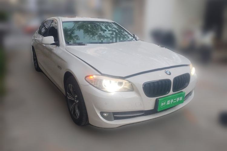 Used BMW 5 Series 2013 525Li Luxury Model Front Right 45 Deg