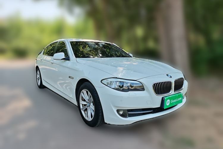 Used BMW 5 Series 2013 525Li Luxury Model Front Right 45 Deg