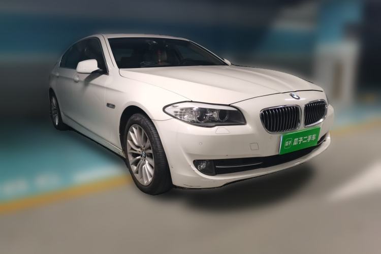 Used BMW 5 Series 2013 530Li Leading Model Front Right 45 Deg