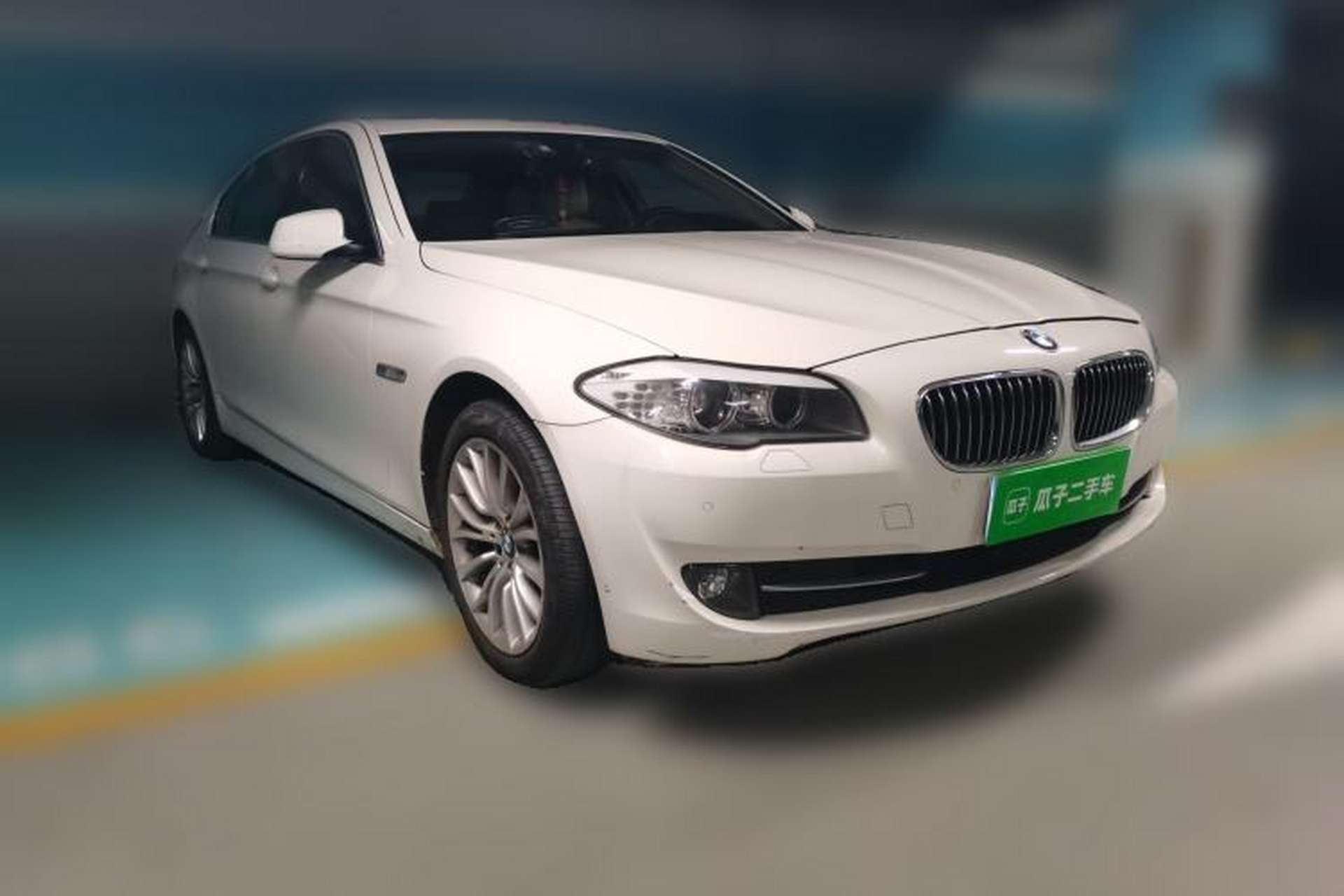 Used BMW 5 Series 2013 530Li Leading Model Front Right 45 Deg