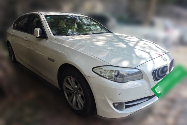 Used BMW 5 Series 2013 525Li Luxury Model Front Right 45 Deg