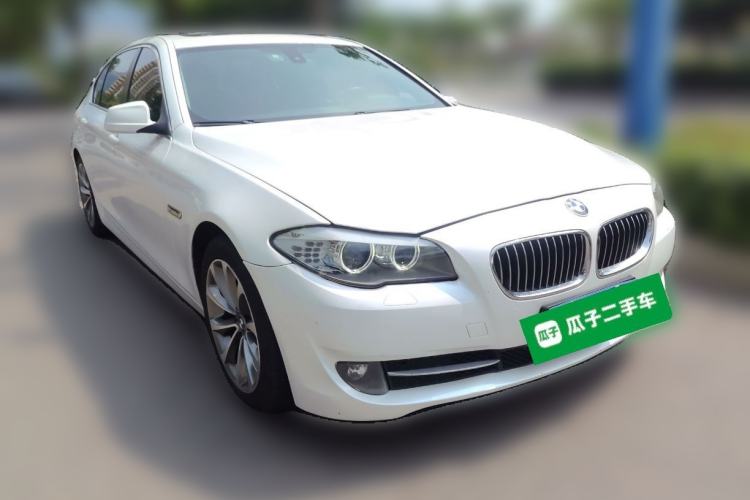 Used BMW 5 Series 2013 525Li Luxury Model Front Right 45 Deg