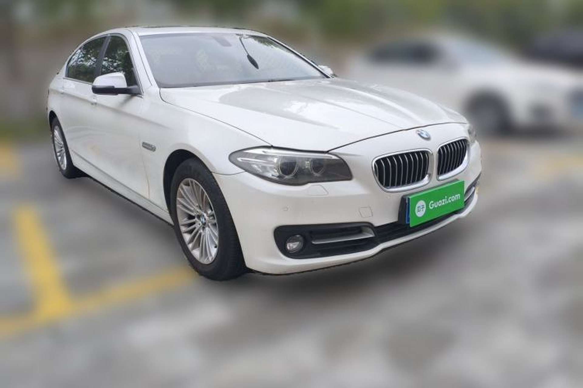 Used BMW 5 Series 2013 525Li Leading Model Front Right 45 Deg