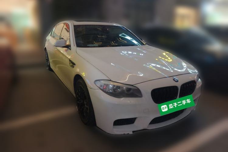 Used BMW 5 Series 2013 525Li Luxury Model Front Right 45 Deg