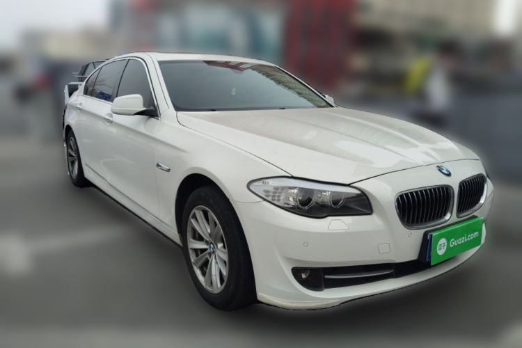 Used BMW 5 Series 2013 525Li Luxury Model Front Right 45 Deg
