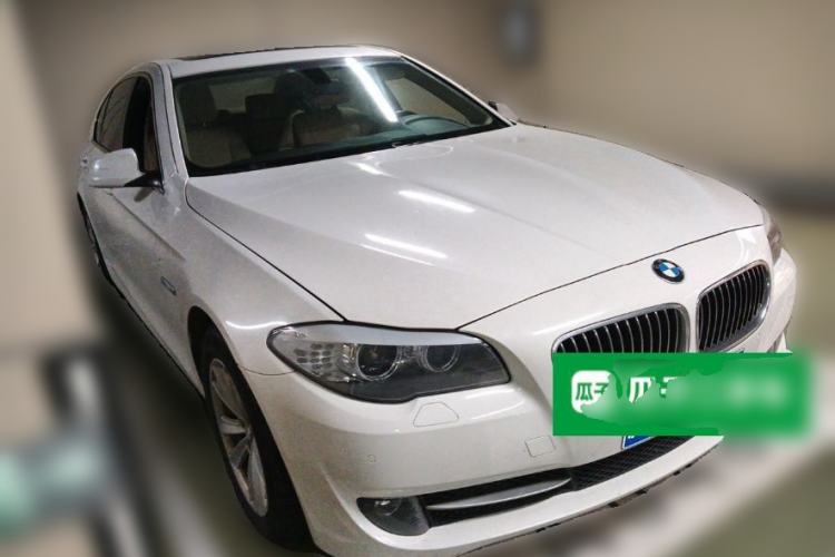 Used BMW 5 Series 2013 525Li Luxury Model Front Right 45 Deg