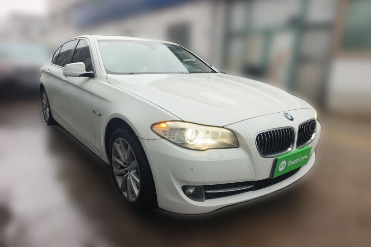 Used BMW 5 Series 2013 530Li Leading Model Front Right 45 Deg