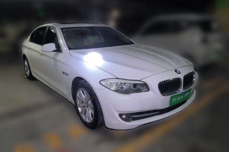 Used BMW 5 Series 2013 525Li Leading Model Front Right 45 Deg
